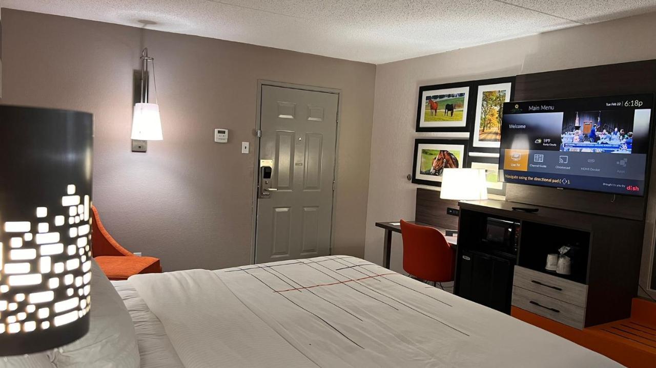 La Quinta Inn Lexington-Horse Park Экстерьер фото