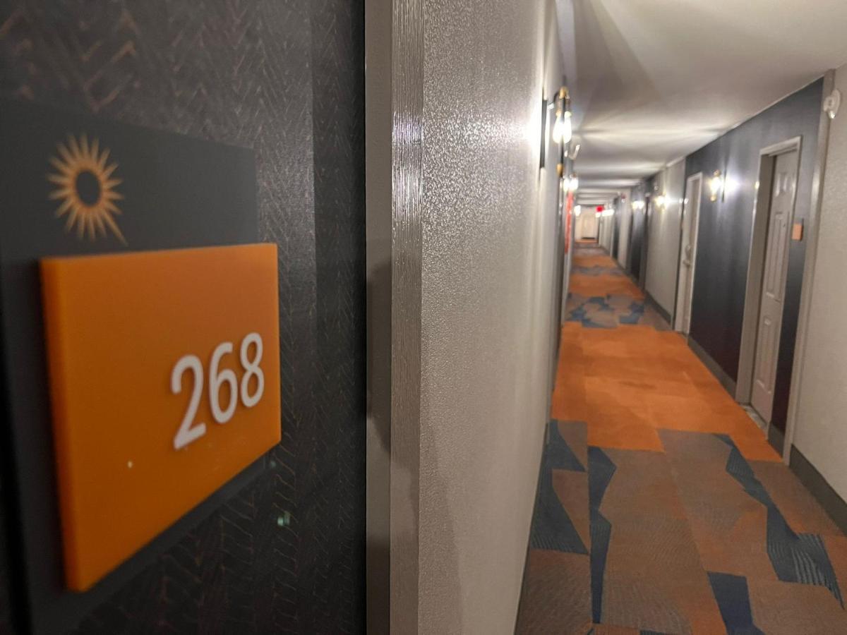La Quinta Inn Lexington-Horse Park Экстерьер фото
