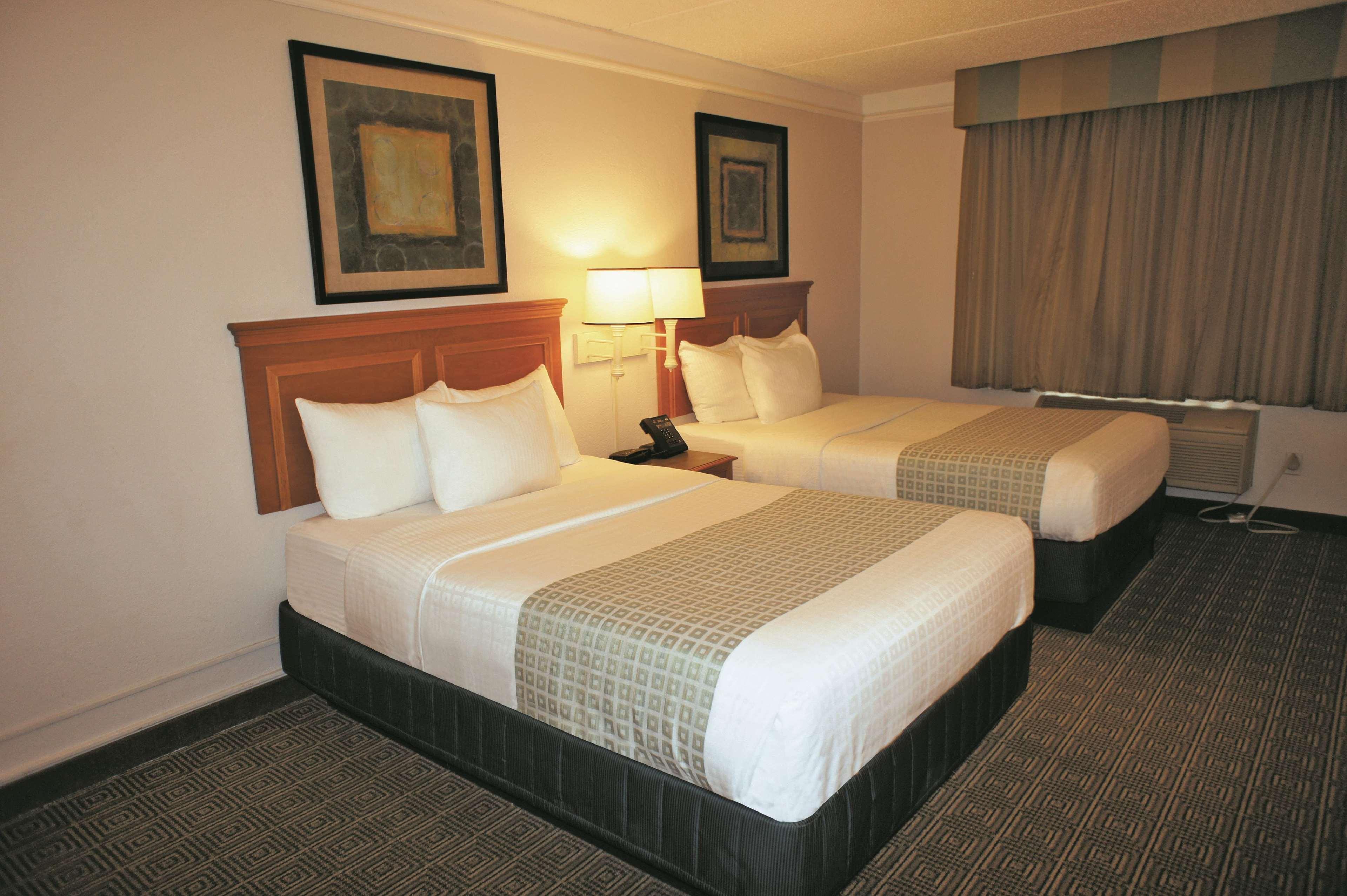 La Quinta Inn Lexington-Horse Park Экстерьер фото