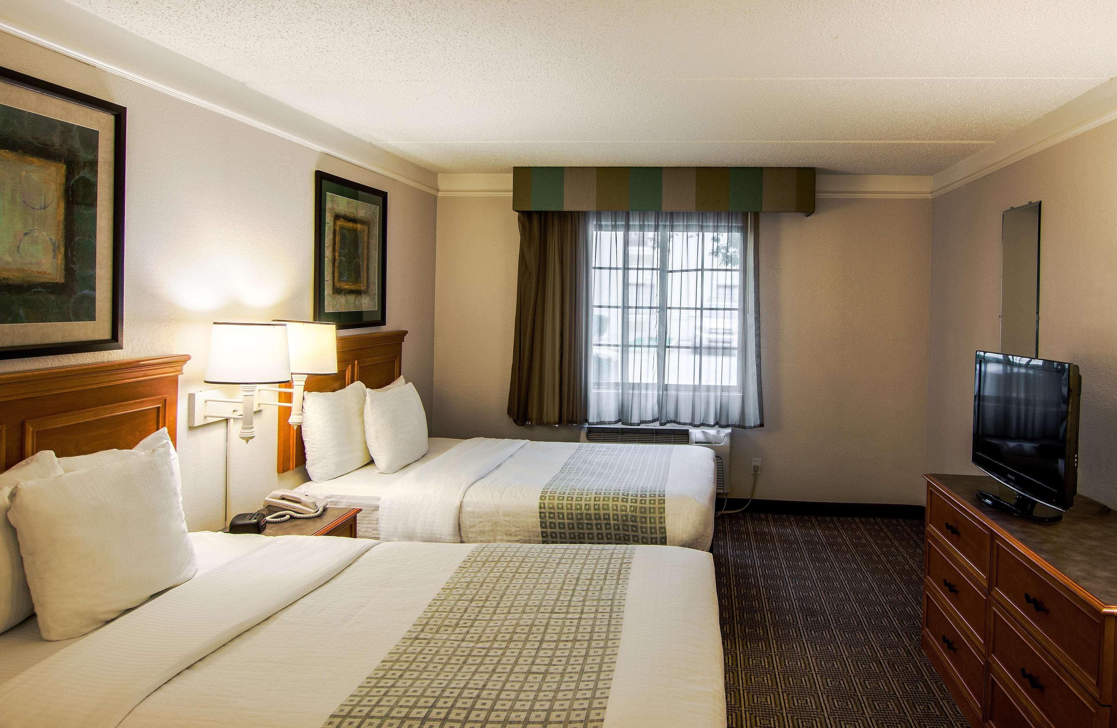 La Quinta Inn Lexington-Horse Park Экстерьер фото